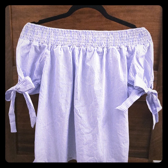 Tops - Blue & white top